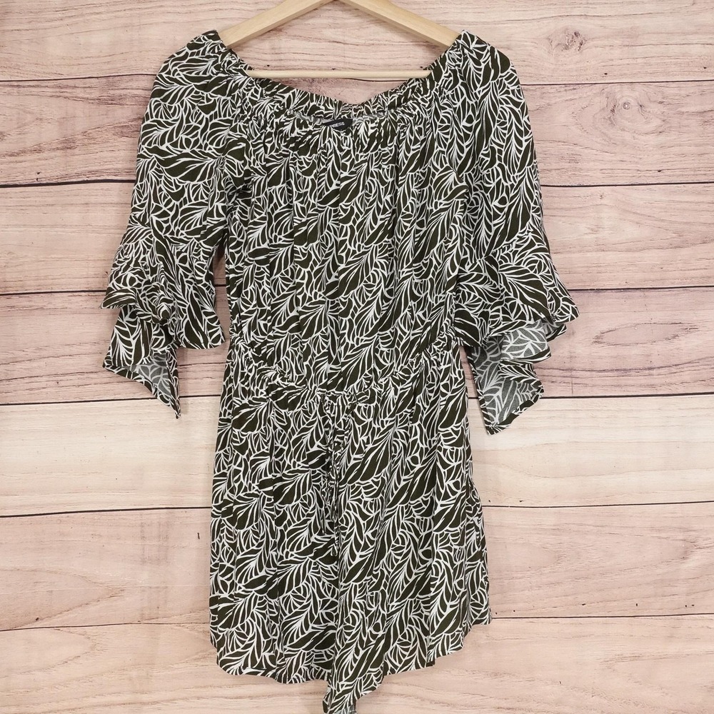 Express Romper Womens S Green Off Shoulder 3/4 Sleeve Ruffle Leaf Print Tropical